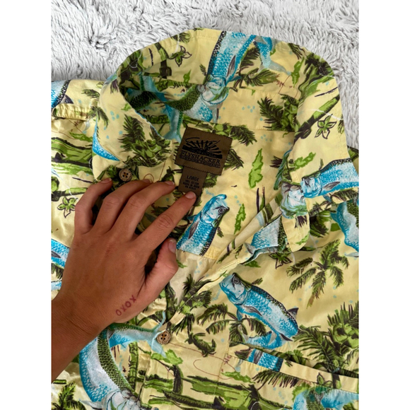 Flyshacker Mens Size Large Tarpon Tropical Hawaiian Button Up $44.95 - Picture 4 of 4